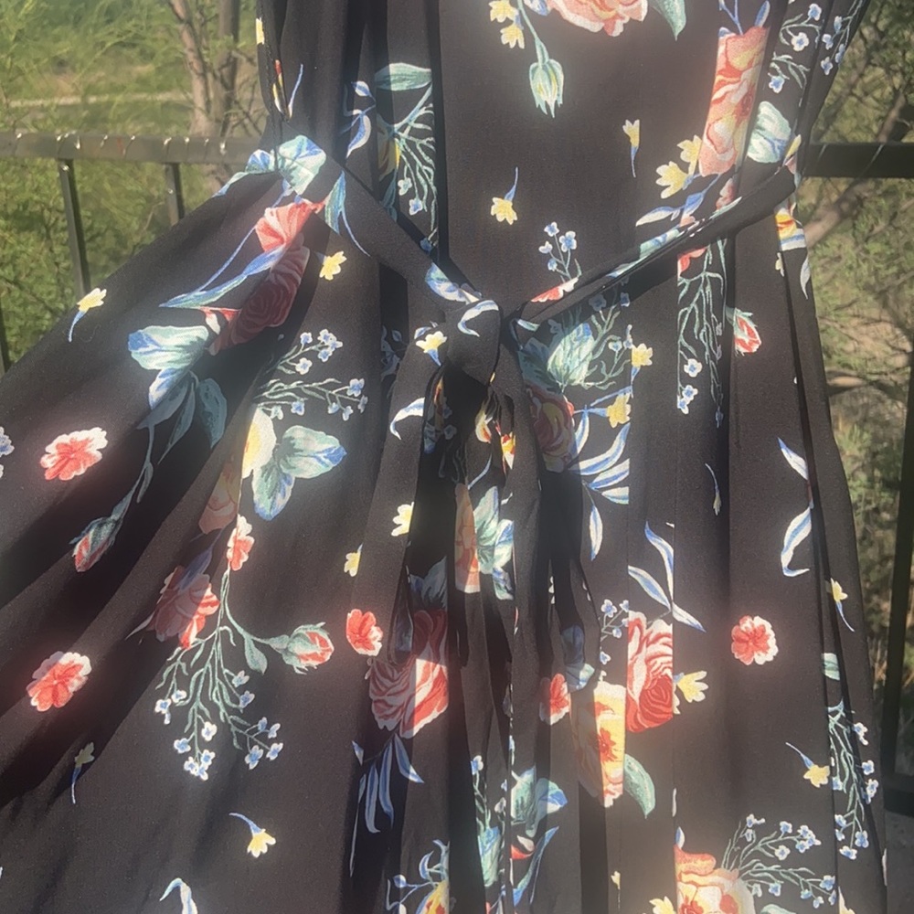 New Torrid Black Floral Summer Dress w/ POCKETS❣️ - Picture 5 of 16